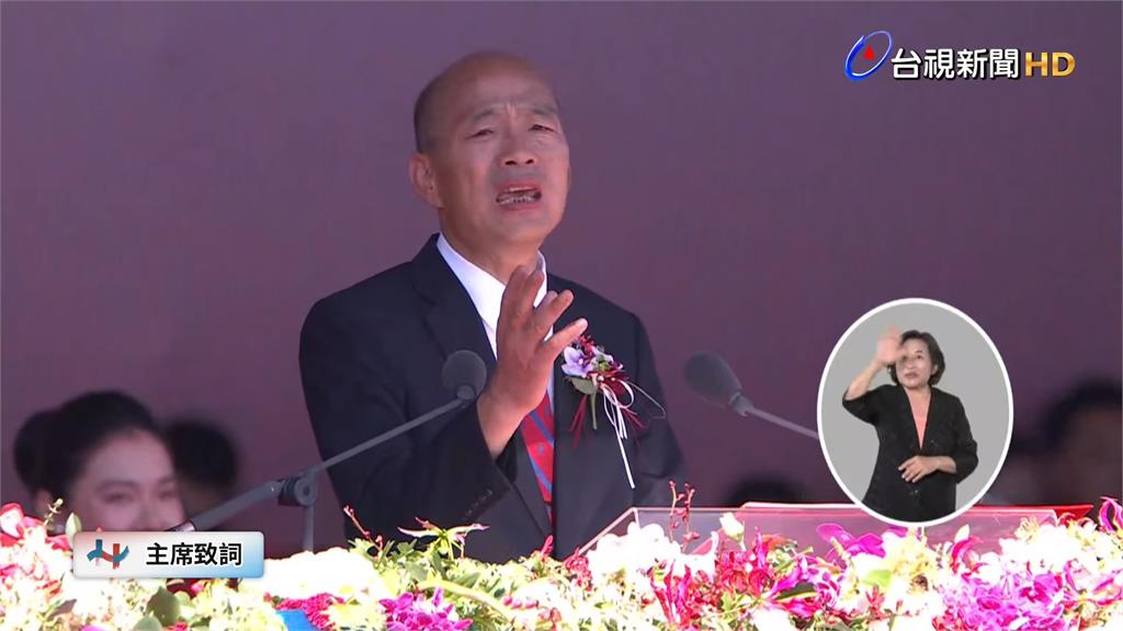 韓國瑜深情清唱費玉清的〈國恩家慶〉。圖／台視新聞