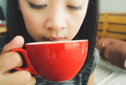 月經來「喝這8種飲料」痛感真的會下降！連情緒都能穩住 網激推