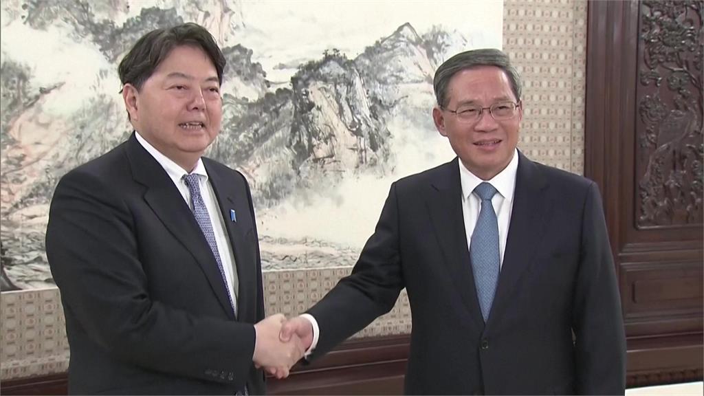 日本外相林芳正會見中國國務院總理李強。圖／路透社