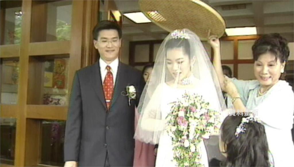 昔相識不到1年就成婚...趙建銘捲台開案入獄 陳幸妤獨養3子長大