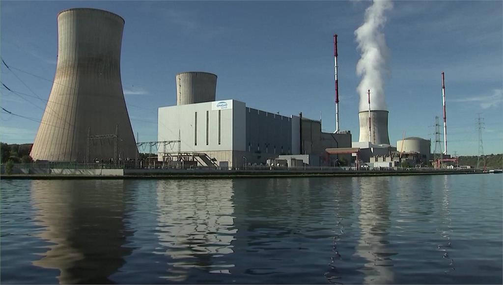 歐盟將天然氣、核能納為「綠色能源」。圖／美聯社、路透社