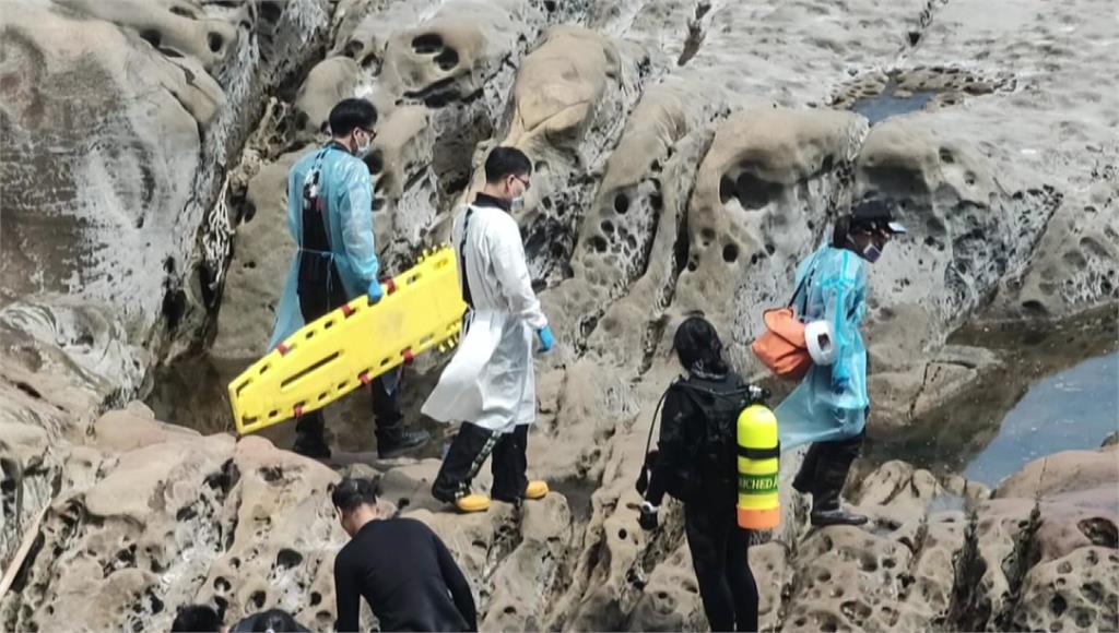 一名38歲男子到瑞芳南雅奇岩參加水肺潛水活動，疑似氣瓶不足，發生溺水意外。圖／台視新聞