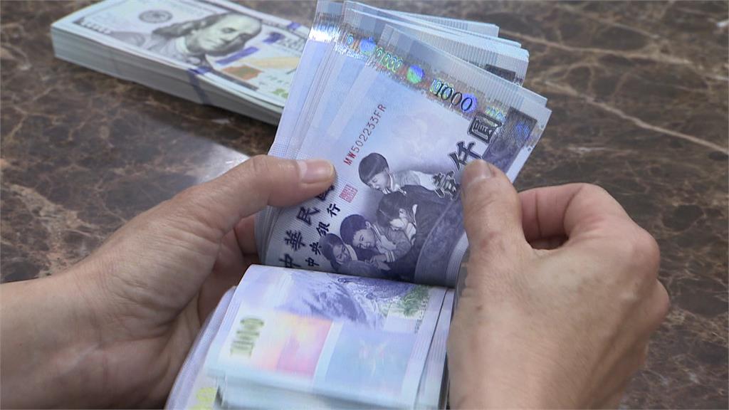 普發一萬「爸媽能拿走」？律師：可免經同意、但須基於孩子利益使用