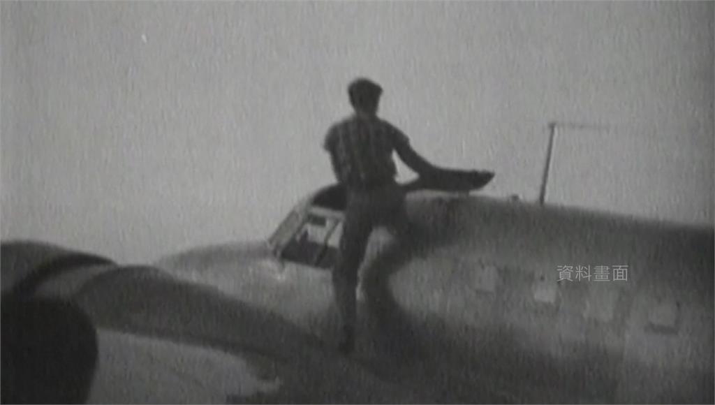 美國傳奇女飛行員艾梅里亞厄哈特失蹤87年，疑似拍到飛機殘骸的聲納影像曝光。圖／路透社、CNN（資料畫面）