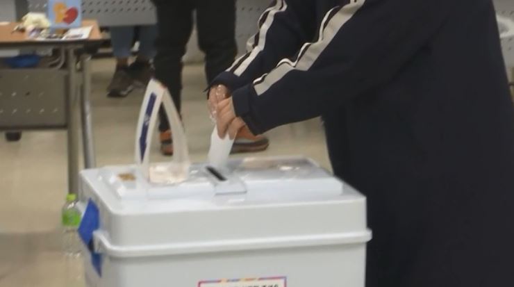 南韓第20屆總統大選今（9）日登場。圖／翻攝自AP Direct