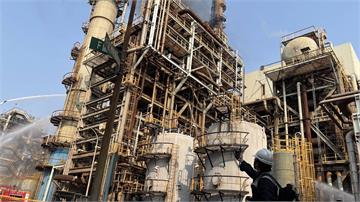 高雄中油大林廠狂燒被勒令停工 環保局最重罰5百萬