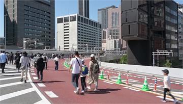 離地8公尺高！ 東京高速公路化身「天空步道」