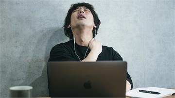 開不完的會、久坐8小時...上班族動起來 10大...