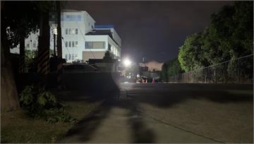 台中某印刷廠電梯突上升！員工踩空重心不穩3樓墜地...