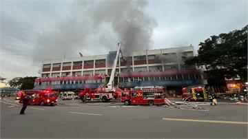 輔仁大學驚傳火警！濃煙竄天際還傳爆炸聲 消防已控...