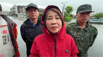 屏東豪雨淹水「太晚宣布放假」挨轟 周春米：深感抱歉