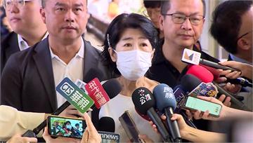陳佩琪赴金甌女中投票　談柯文哲再度哽咽：社會嚴重...