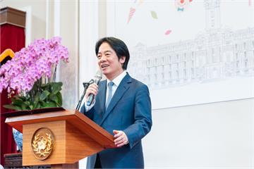 家庭日幼童狂搶鏡萌翻！總統喊成長津貼明年上路：此...