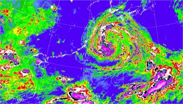 白海豚颱風「海豚跳」路徑南北擺盪　氣象專家：與雙眼牆結構有關