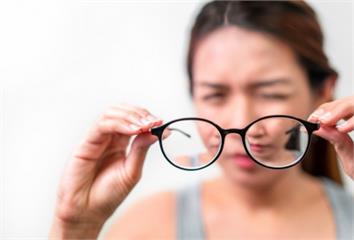 近視1年平均超過「這度數」 小心罹患眼疾風險飆
