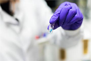 新研究：AZ疫苗對南非變種病毒效力有限