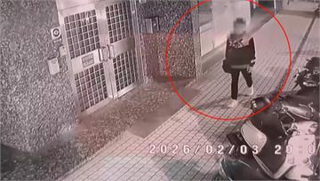 足療師隨機砍人犯案前「恍神張望」身影曝光 老闆嚇...