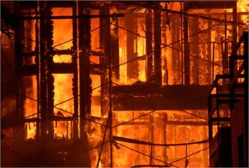 香港居屋大火警示：從政治抑鬱到城市危機，台灣必須...