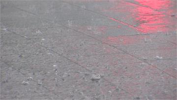 國家級警報響！8縣市豪大雨特報 高屏慎防大雷雨