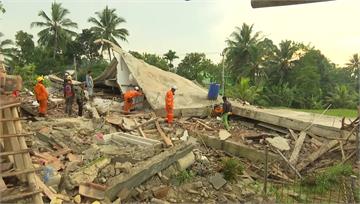 印尼規模5.6地震 增至268死、5.8萬人流離...