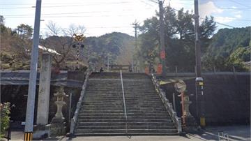台灣55歲女遊客疑為拍照闖日本神社平交道 遭火車...