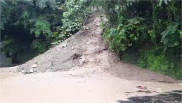 連5天雨！宜蘭蘇南公路土石坍 緊急封路