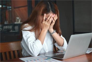 高雄教師憾事引關注！心理師示警教師職場壓力危機