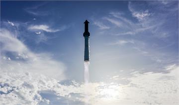 第10次試飛成功 SpaceX巨型火箭「星艦」升...