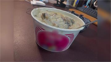 外送粥用泡麵碗裝？封膜「沒斯乾淨」 民眾傻眼：根...