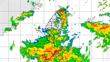 國家警報響！15縣市發豪、大雨特報 7地炸大雷雨