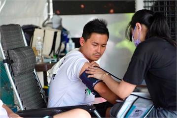 撐不到8點！藍營絕食小雞何元楷「血糖僅剩53」 ...