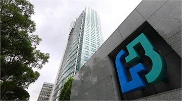 富邦集團謝年會登場 蔡明興保證「年終會比去年好」