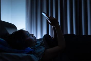 「5題自測」你是否有報復性熬夜傾向！覺得Me T...
