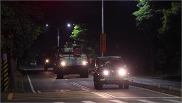 戰車逃生門掉、F16衝出跑道！ 漢光首日爆意外插...