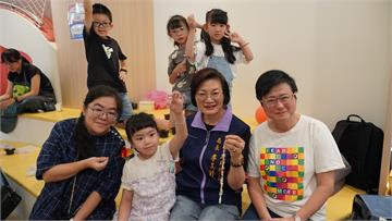 新北用彩虹說愛！同婚施行7周年 親子同樂共學性別...
