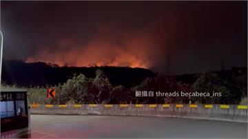 台中沙鹿火燒山！火舌染紅夜空 燃燒面積達一千平方...