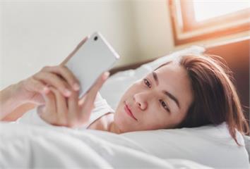 夜間看燈有光暈？1圖自測風險白內障風險  醫示警...