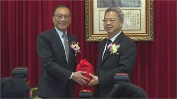 接任經濟部長！卓揆贈禮寫8字 龔明鑫壓力大：原以為是糖果