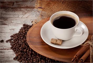 咖啡不是喝越多越好！咖啡因恐短暫影響大腦灰質 專...