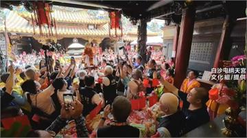 白沙屯媽祖抵朝天宮！急行軍36小時衝北港　逾70...