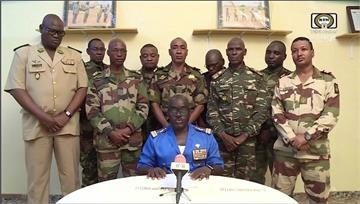 非洲領袖要求尼日軍政府 「一週內交出權力」