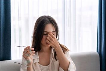 沒哭卻一直流眼淚？小心鼻淚管阻塞　1方法有助改善