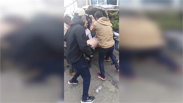 造勢活動驚傳槍擊！ 哥國總統候選人命危送醫搶救