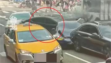 北市78歲暴衝駕駛遭起底資本額2億鋼材老董 肇事...