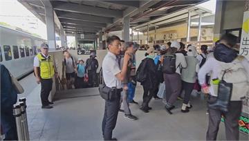 收假日！光復車站湧人潮 鏟子超人搶火車票