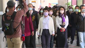關心校園環境消毒工作 市長盧秀燕前往各校園視察