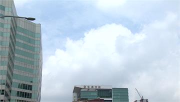 低壓帶+西南風夾擊！4縣市大雨特報 全台有雨「連...