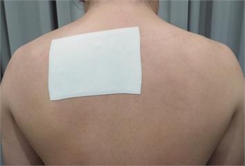 男子貼止痛貼片1個月「腎功能急速下降」！藥師曝「...