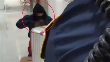 搶銀行嫌身分曝光！前德州撲克冠軍欠債700萬 舉...