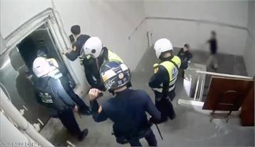 追捕張文遭質疑裝備不足 所長哽咽：同仁已下班、來...